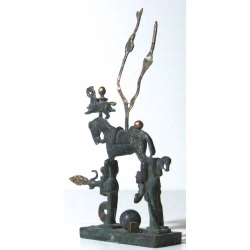 1_-_22estructura_ecuestre_ii22escultura_en_bronce_15_cm_de_ancho__x_27_de_alto_2_de__7__1200__ejemplares_colgada_em4344